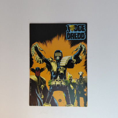 Aredit Judge Dredd - Il est...