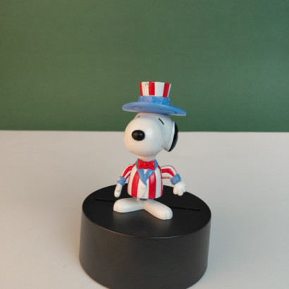 Figurina McDonalds Snoopy...